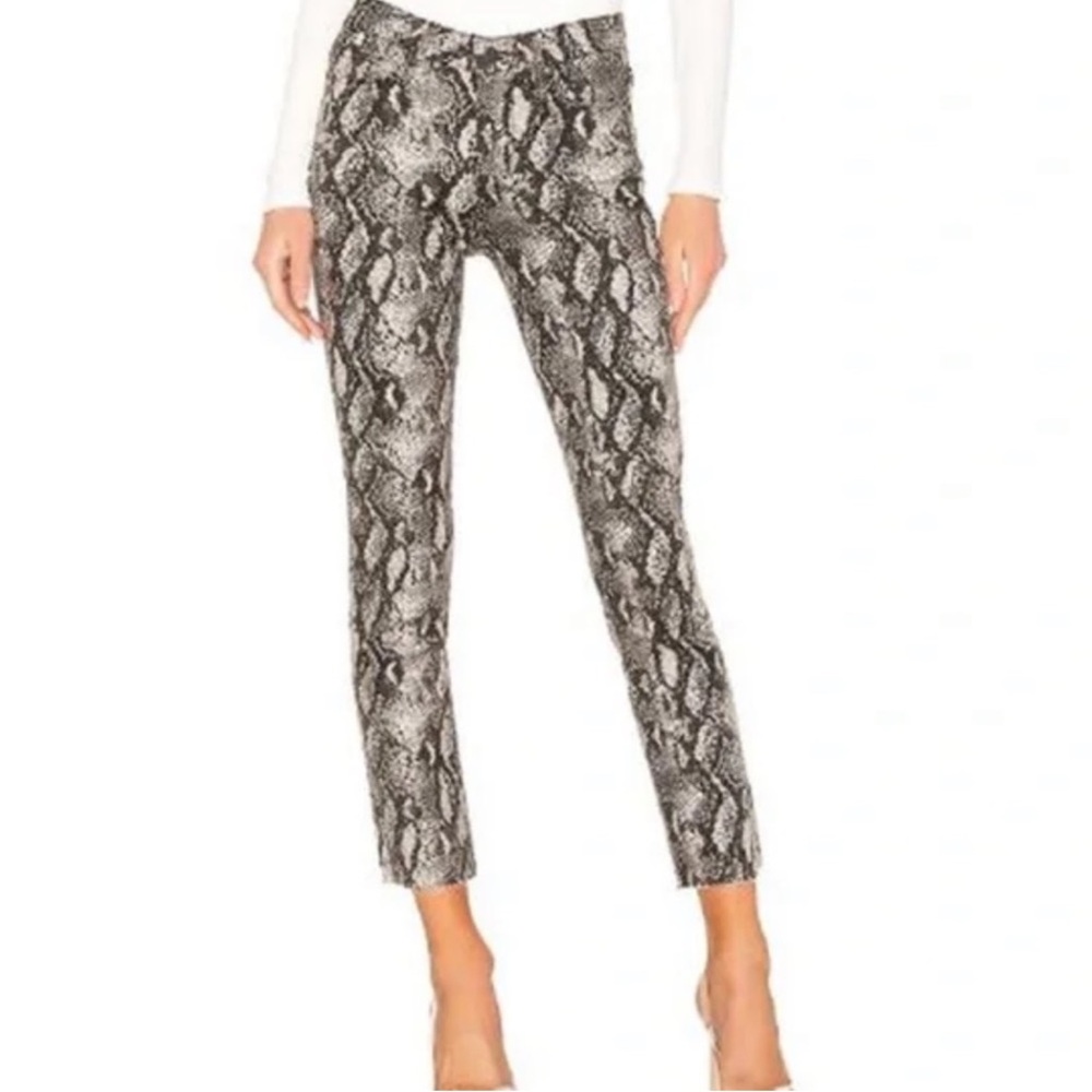 Paige Hoxton Slim Crop Jeans